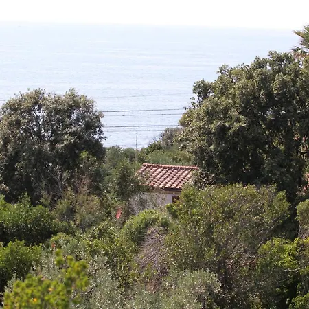 Casale Con Accesso Mare, Grande Giardino E Basket